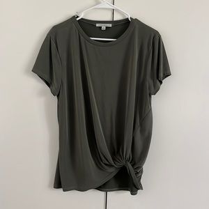 Twist front tshirt